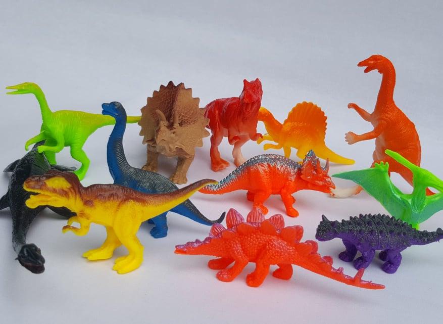 Fun Express Dinosaurs Set for Kids Toddler Education Realistic Looking