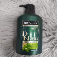 Tresemme Detox & Nourish Shampoo with Ginger & Green Tea - Revitalize Your Hair