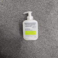 Refresh and Revitalize Your Skin with Neutrogena Naturals Purifying Facial Cleanser