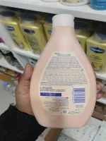 Johnson Vita-Rich Body Wash for glowing skin