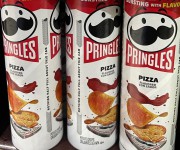 Pringles Pizza Potato Crisps 158 g