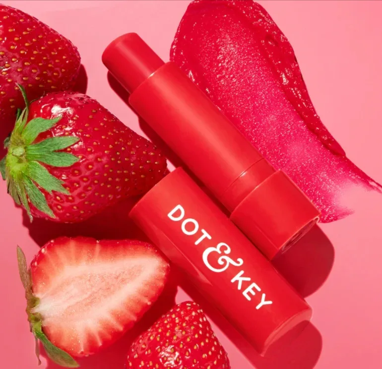 Dot & Key Barrier Repair Hydrating Lip Balm SPF 50 Strawberry Red