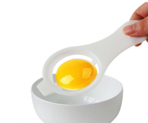 Eco Friendly PP Edible Egg Yolk Plastic Separator - White