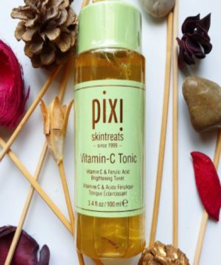PIXI Vitamin-C Tonic 100ml: Brighten Your Skin with this Vitamin-C Boosting Tonic