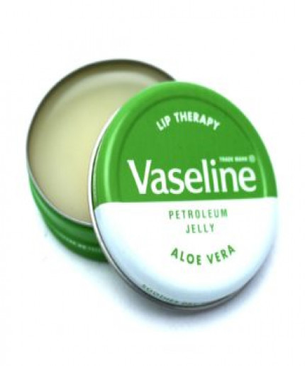 Vaseline Lip Therapy Aloe Vera 20gm: Nourish and Hydrate Lips with Soothing Aloe Vera