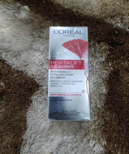 L'Oréal Paris Revitalift Cica Eye Cream: Say Goodbye to Wrinkles!