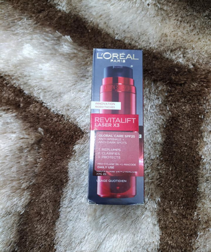 L'Oréal Revitalift Laser X3 Serum 30ml - Boost Your Skin's Radiance with L'Oréal's Revolutionary Formula