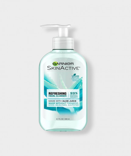 Garnier Aloe Refreshing Gel Wash - A Clear and Clean Face Wash for a Refreshing Experience