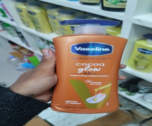 Vaseline Cocoa Glow Body Lotion for sensitive skin