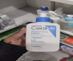 Cerave Moisturising Lotion for healthy glowing skin
