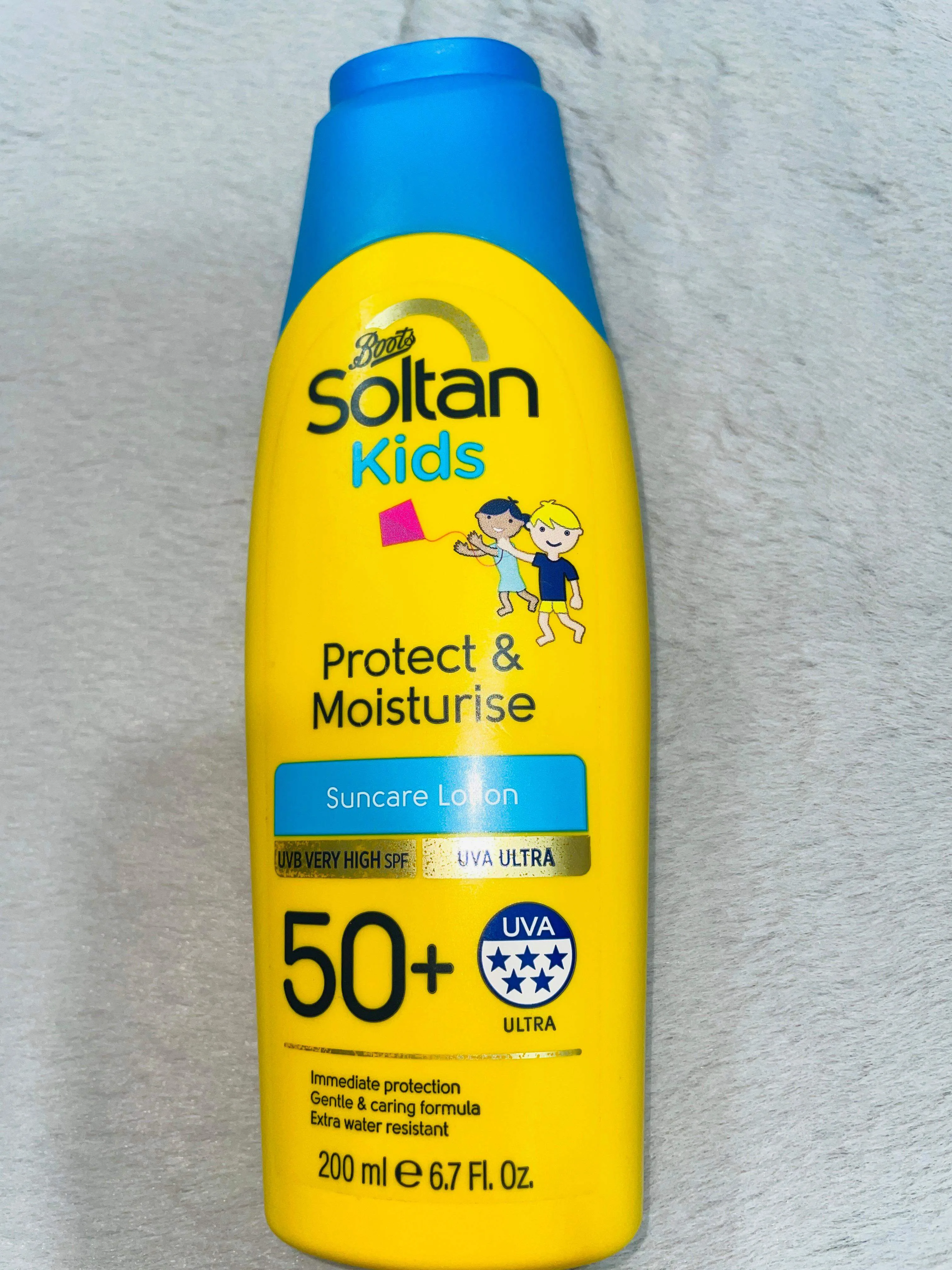 Boots Soltan Kids Protect & Moisturise Lotion SPF50+ 200ml