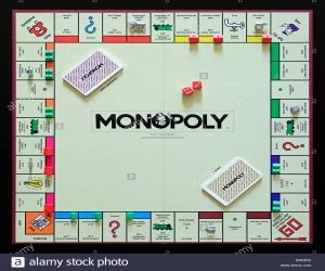 MONOPOLY GAME THE PROPERTY TRADING BOARD GAME