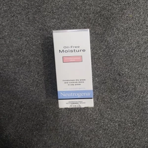 Neutrogena Oil Free Moisture Glycerin Face Moisturizer & Neck Cream - Expert Review and Shop Online