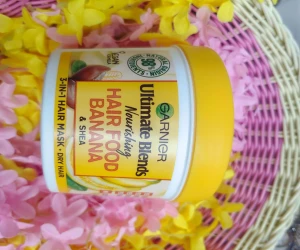 Garnier Ultimate Blends Banana and Shea Hair Food
