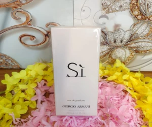 Giorgio Armani Si for Women 3.4 oz Eau de Parfum Spray
